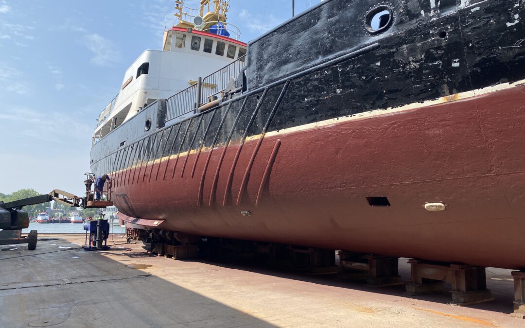 Dokbeurt bij Damen Oranjewerf in Amsterdam